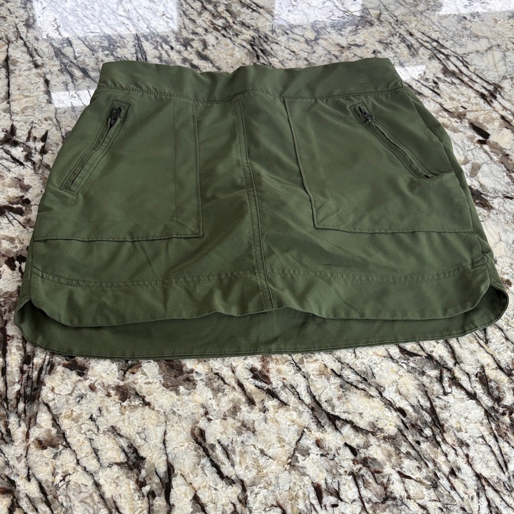Athleta Olive Green Athletic Skort with Elastic Waist